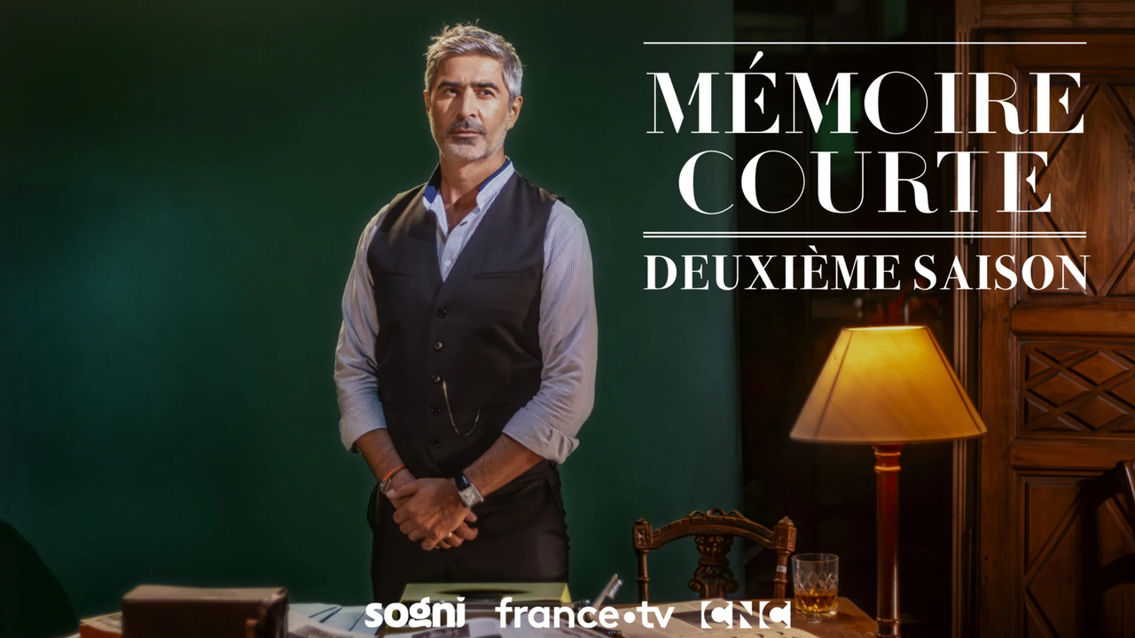 Poster de Mémoire Courte, Saison 2. Série de Magazines 6 x 52' proposée et présentée par Luc Mondoloni. Réalisée par Stéphane Benati. Produit par Sogni.