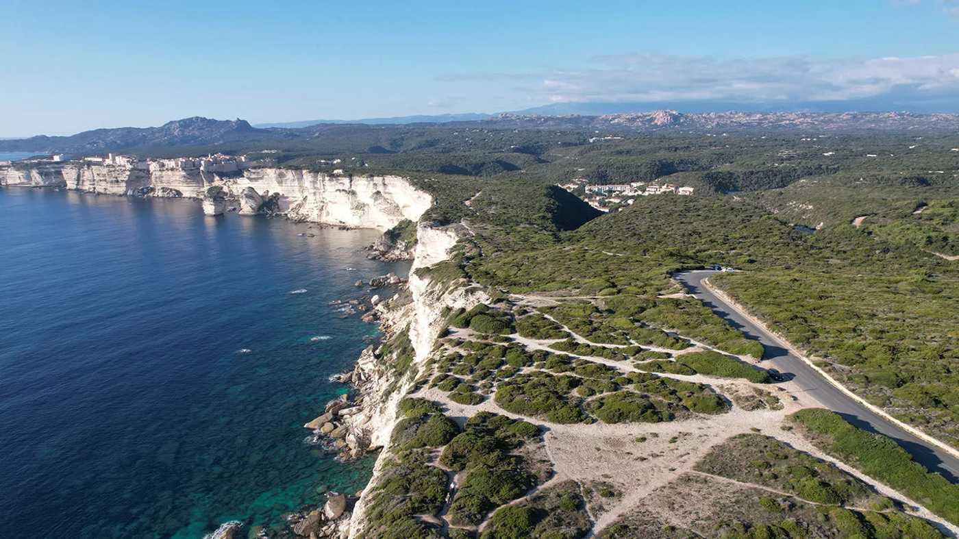 Sogni Prod decor la Corse Falaise